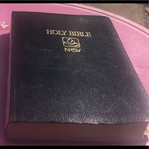 Holy Bible New Revised Standard  Black Leather